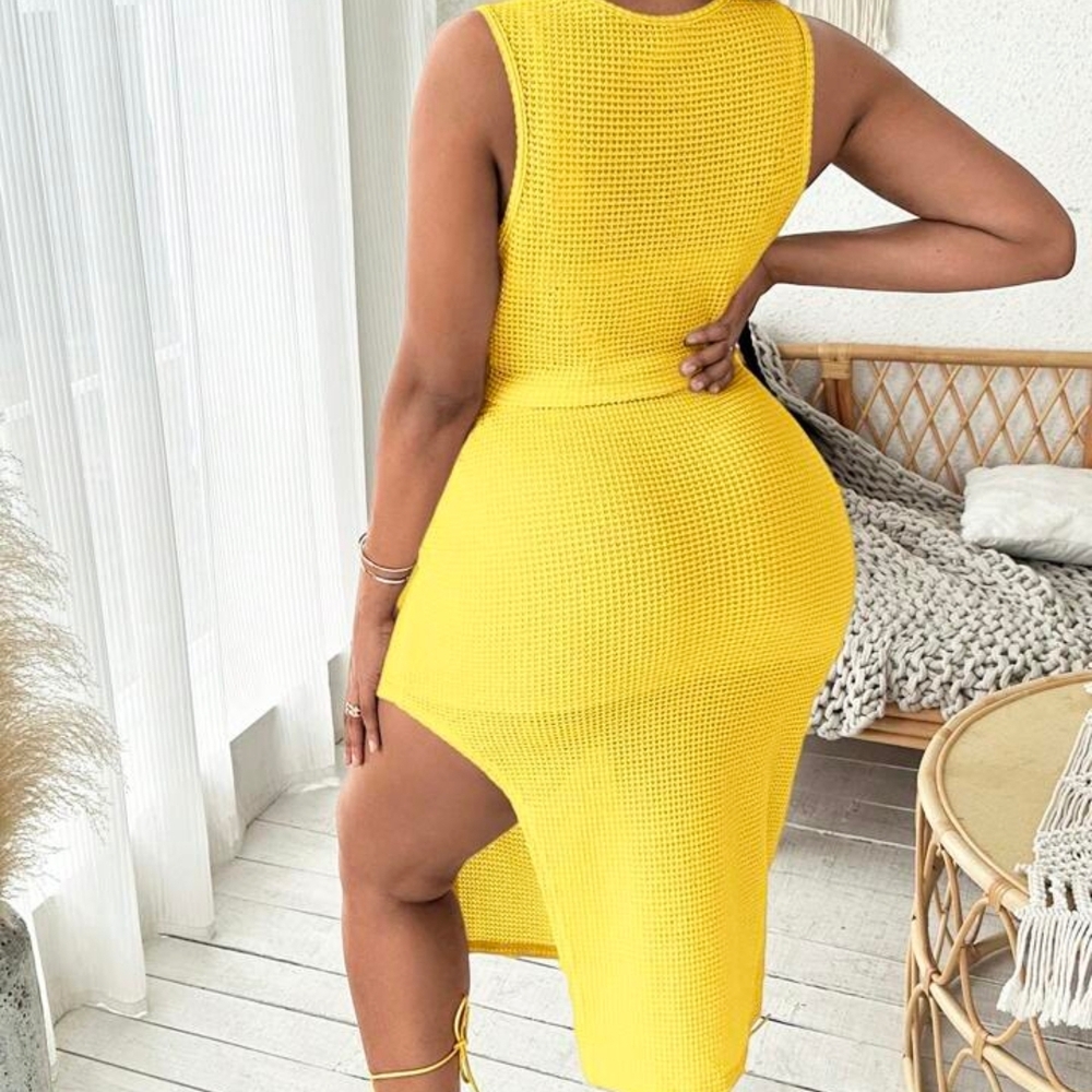 Textured Skirt Set - Picture 2 of 3